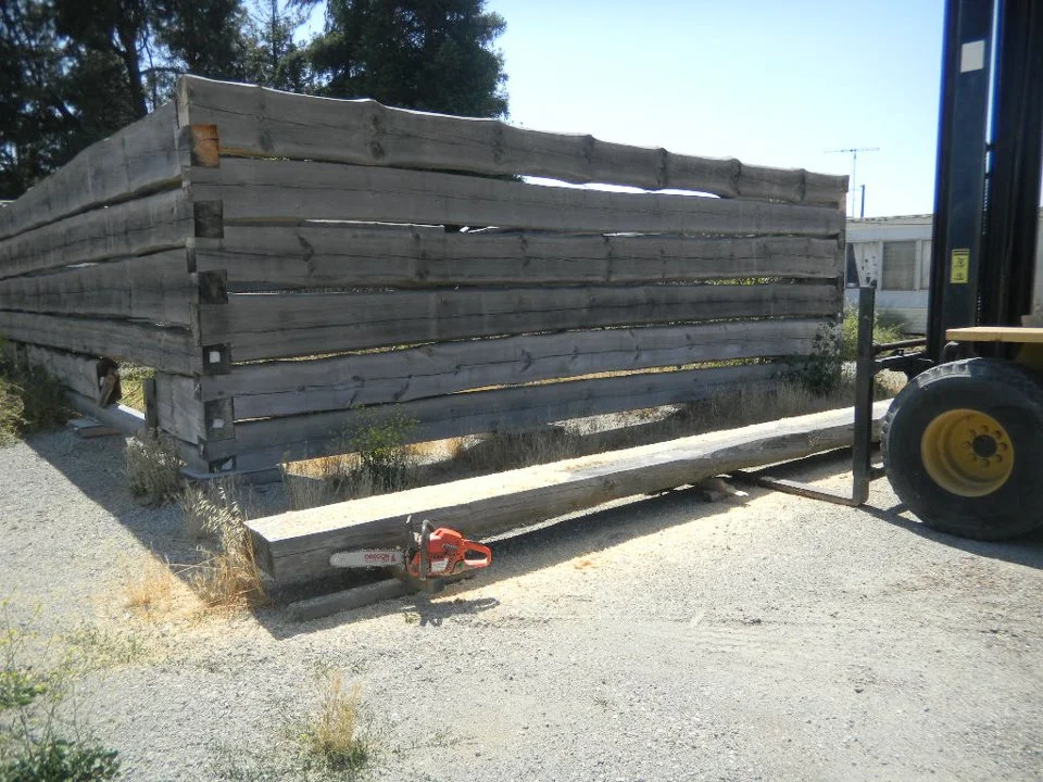 log-home-to-top-plates.webp